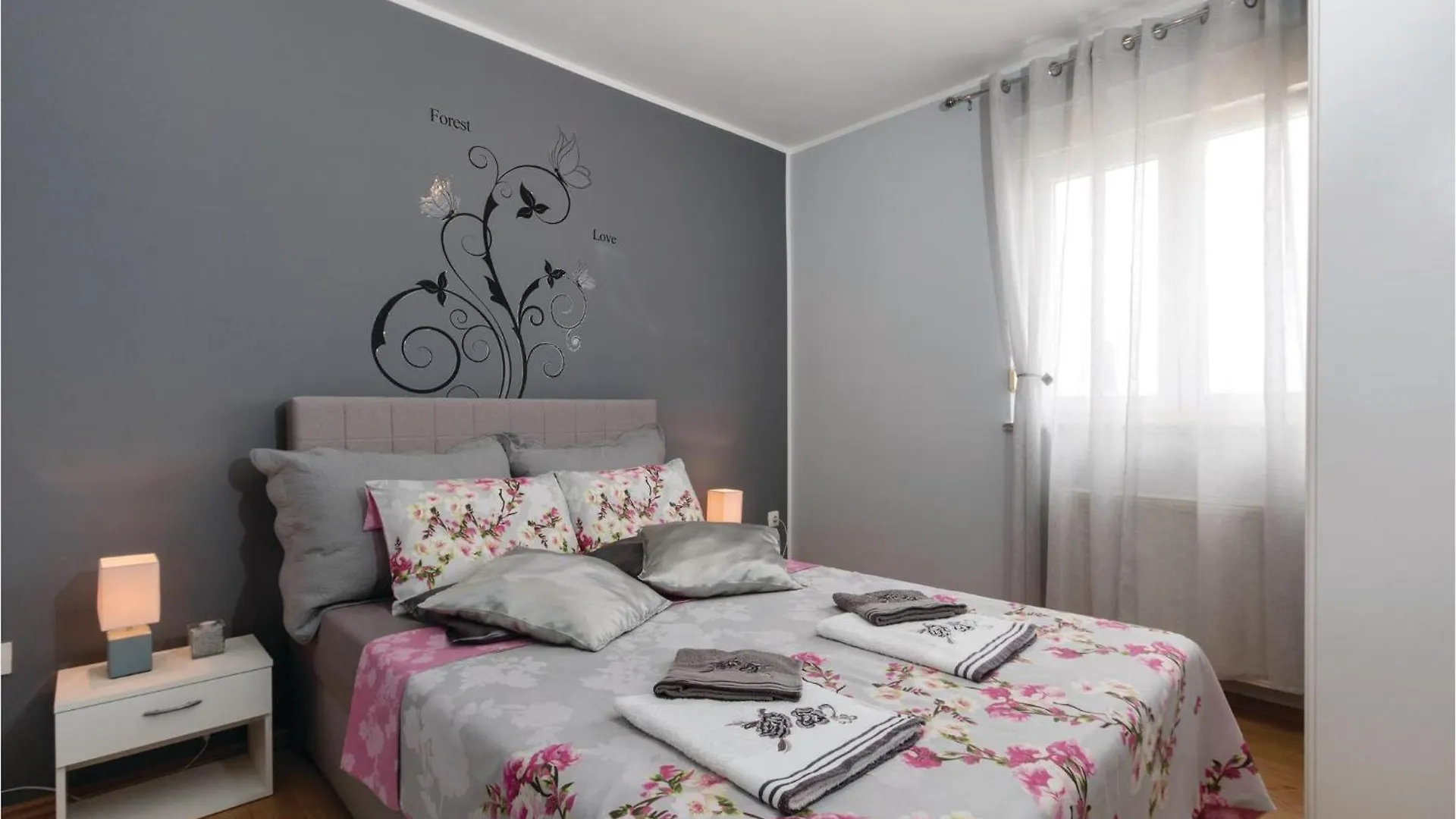 Cozy Home In Pula With Kitchen 펜션
